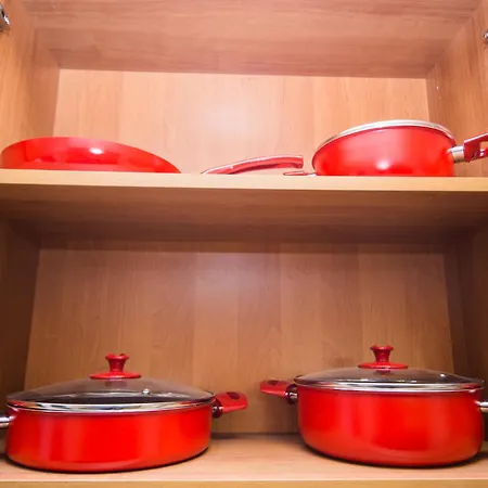 Апартамент Бургас 公寓 *